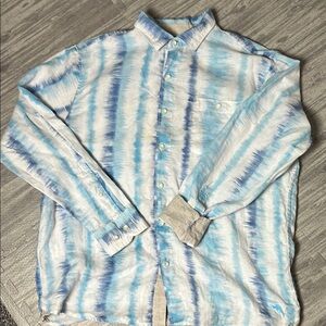 Tommy Bahama Blue and White Casual Button Down Shirt